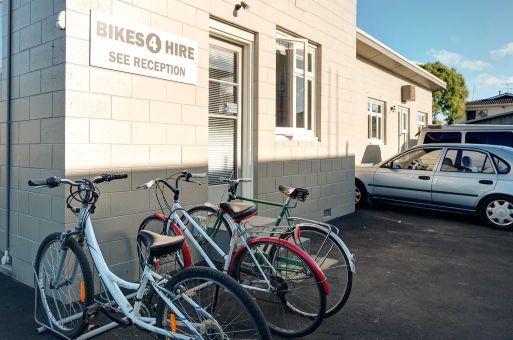 At The Right Place Hostel Christchurch Exterior photo